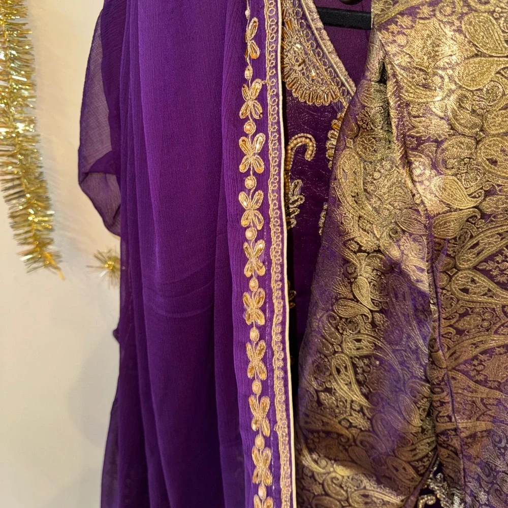 Elegant Purple and Gold Embroidered Women's Top - Picture 5 of 5
